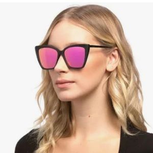 Diff Becky II Sunglasses - Never Worn! perfect condition! No scratches!